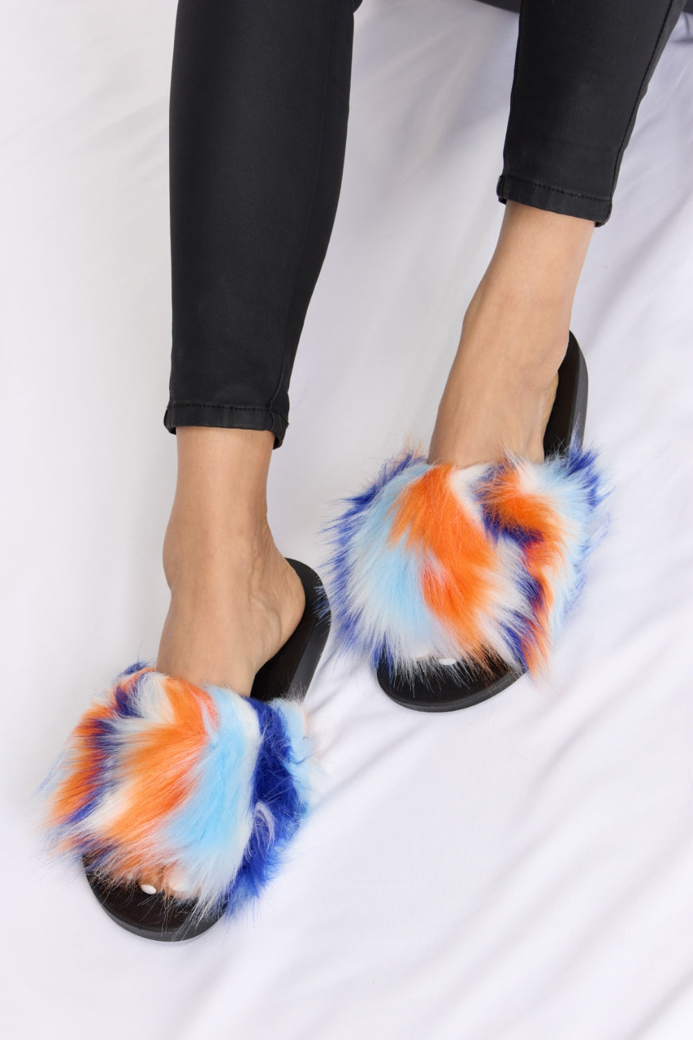 Forever Link Plush Open-Toe Sandals | Shop Webbi