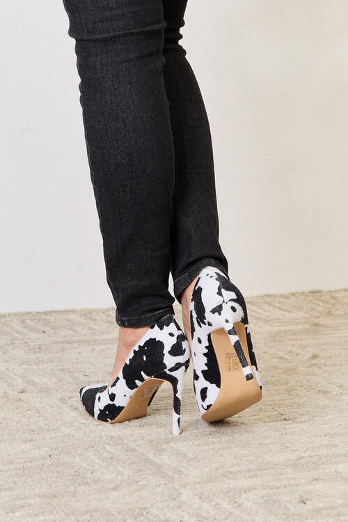 Melody 4" Closed Toe Heels | Shop Webbi