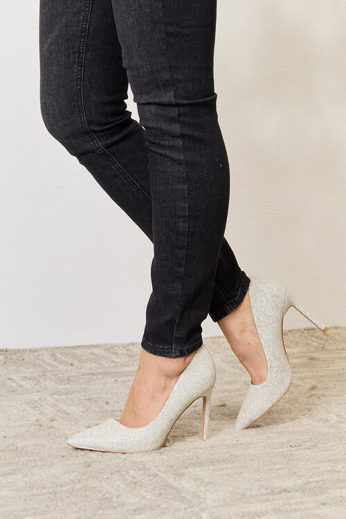 Melody 4" Closed Toe Heels | Shop Webbi