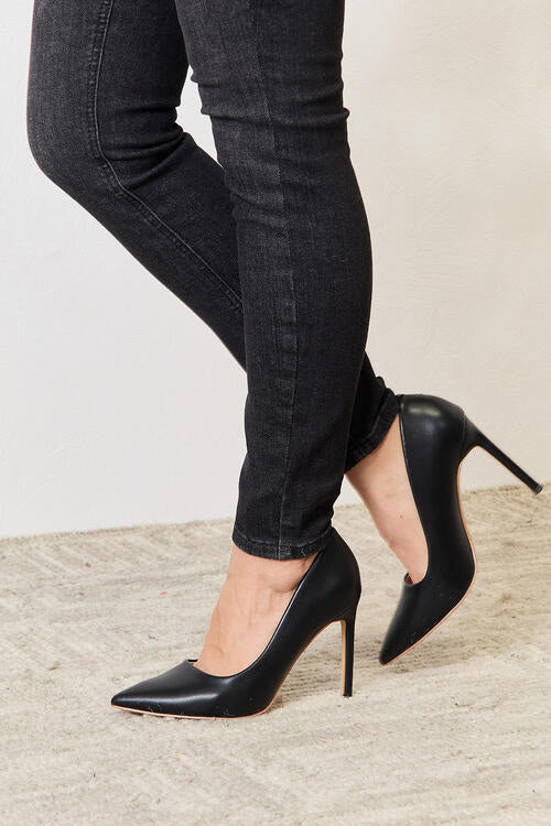 Melody 4" Closed Toe Heels | Shop Webbi