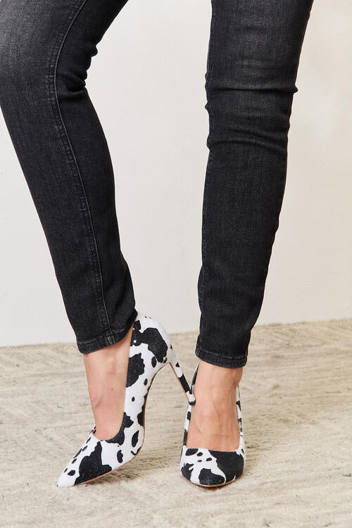 Melody 4" Closed Toe Heels | Shop Webbi